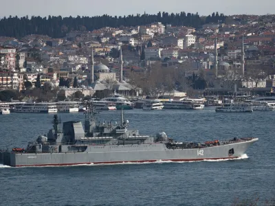 FILE PHOTO: Russian Navy's large landing ship Novocherkassk sets sail in Bosphorus, on its way to the Mediterranean Sea, in Istanbul, Turkey April 12, 2021. REUTERS/Murad Sezer/File Photo