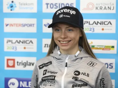  Anja Mandeljc- 15.02.2023 – Smučarska zveza Slovenije (SZS) - moška in ženska reprezentance v smučarskih skokih in smučarskih tekih za nastop na svetovnem prvenstvu v nordijskem smučanju Planica 2023 //FOTO: Luka Cjuha