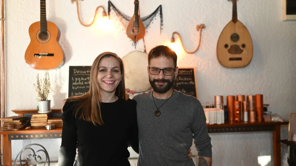 - 04.01.2024 - Taverna Lyra, gr&scaron;ka restavracija, Zaveti&scaron;ka ulica 6 v Ljubljani //FOTO: Nik Erik Neubauer