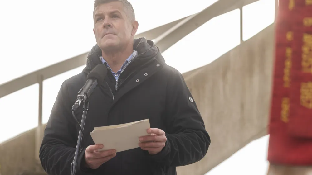 slavnostni govornik evropski poslanec Matjaž Nemec (S- 14.01.2024 - Dražgo&scaron;e 2024 - osrednja slovesnost Po stezah partizanske Jelovice v spomin na 82. obletnico Dražgo&scaron;ke bitke, //FOTO: Nik Erik Neubauer