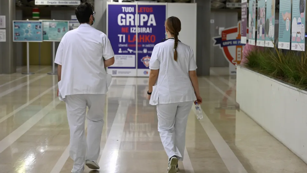 Gripa - 09.01.2024 &ndash; opozorilna stavka zdravnikov in zobozdravnikov - zdravniki in zobozdravniki zaradi neuresničenih zavez vlade iz že sklenjenih sporazumov opozorilno stavkali. protest //FOTO: Nik Erik Neubauer 