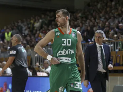 Zoran Dragić- 06.01.2024 – košarka - Cedevita Olimpija: Crvena zvezda, 15. krog regionalne lige ABA //FOTO: Luka Cjuha