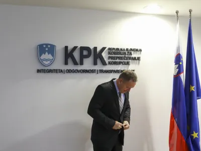 Nenaklonjenost vsakokratne politične oblasti do KPK in težnje po njeni ukinitvi so zadnji dve desetletji politična stalnica.