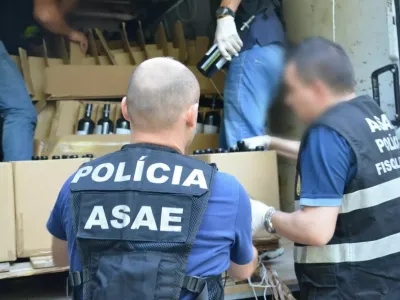 Strokovnjaki ocenjujejo, da je ponarejenih približno pet odstotkov prodanih vin. 