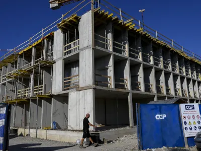 Zapor Dobrunje- 07.09.2023 – odlagališče odpadkov pri zaporu v Dobrunjah.  //FOTO: Nik Erik Neubauer