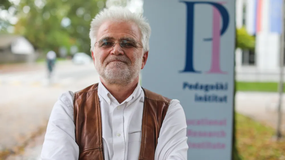 ﻿12.10.2020. Igor Ĺ˝agar, pedagoĹˇki inĹˇtitut. foto: Bojan Velikonja