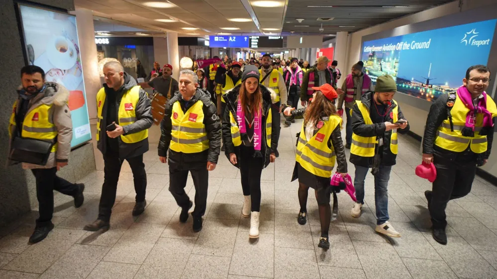 Aviation security workers take part in a strike called by German trade union Verdi, in Frankfurt, Germany, February 1, 2024. REUTERS/Timm Reichert