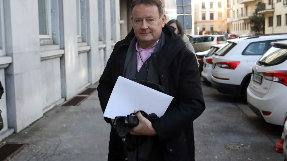 predsednik FIDES Damjan Polh<br><br>- 10.01.2024 &ndash; pogajanja med vladno pogajalsko stranjo in sindikatom zdravnikov in zobozdravnikov FIDES o njihovih stavkovnih zahtevah &ndash; opozorikna stavka zdravnikov in zobozdravnikov<br><br>//FOTO: Tomaž Skale<br>