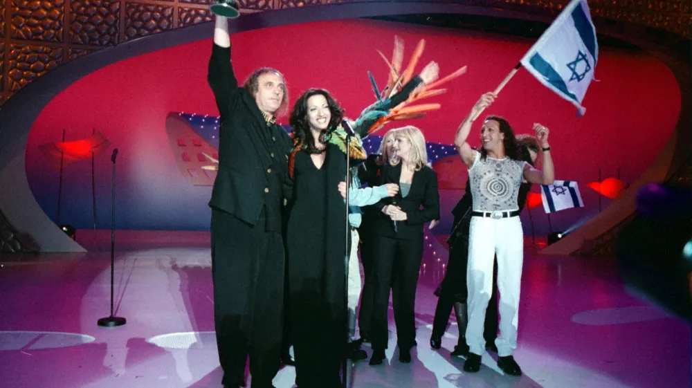 Dana International, Teilnehmer f&uuml;r Israel,;Sieger beim 43. "Grand Prix de la;Eurovision" in Birmingham;(Gro&szlig;britannien)., (Photo by Peter Bischoff/Getty Images) / Foto: Peter Bischoff