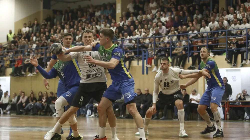 03.02.2024 - Rokomet Trimo Trebnje - Celje Pivovarna La&scaron;koFoto: Luka Cjuha