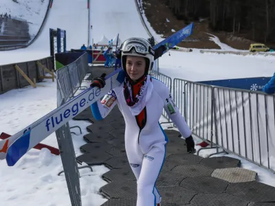 - smučarski skakalka Tina Erzar.- 06.02.2024. Rateče, Nordijski center Planica.Mladinsko svetovno prvenstvo v nordijskih disciplinah. Trening za ženske na 90m skakalnici.//FOTO: Bojan Velikonja