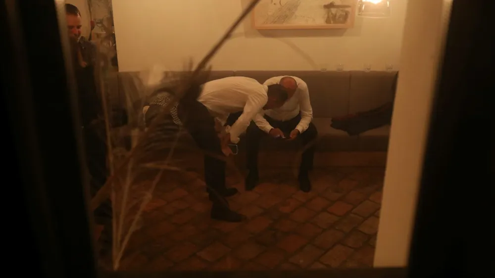 Logar in Janša na volilni večer