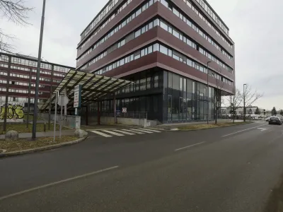 SDH v garažni hiši Metelkova prodaja prvo etažo, v kateri je 209 parkirnih prostorov. 