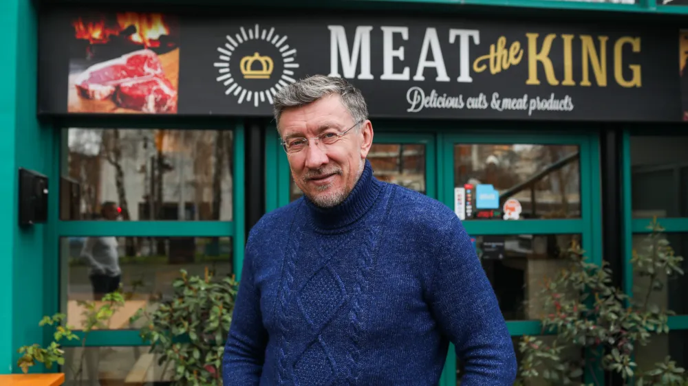 12.03.2024. - Tihomir Smoljanec, živinorejec in strokovnjak za meso, ter lastnik mesnice Meat the king v Zagrebu.//FOTO: Bojan Velikonja