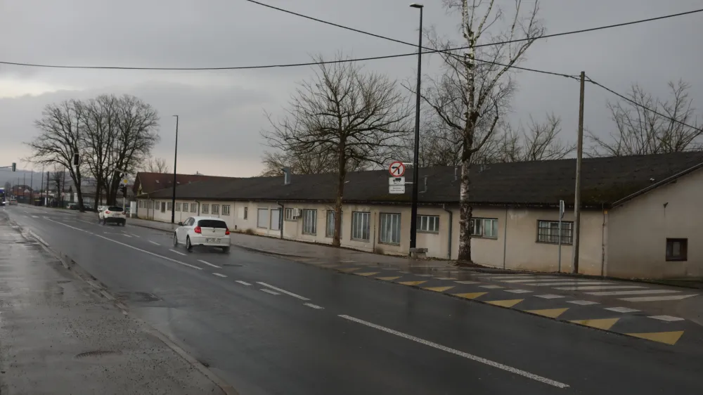 Družba KPL želi območje nekdanje vrtnarije Rast pozidati s poslovno-trgovskimi in večstanovanjskimi stavbami, ki bi imele poleg pritličja še največ dve nadstropji in terasno etažo. 