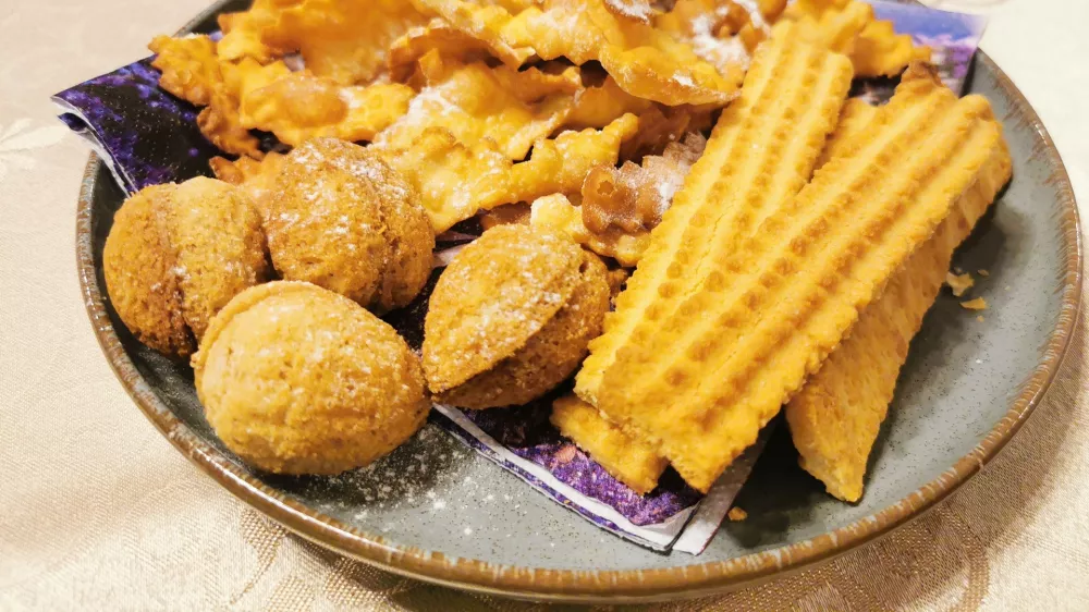 Gostilna Murko Krožnik domačih sladkih trenutkov za slovo / Foto: Miha First