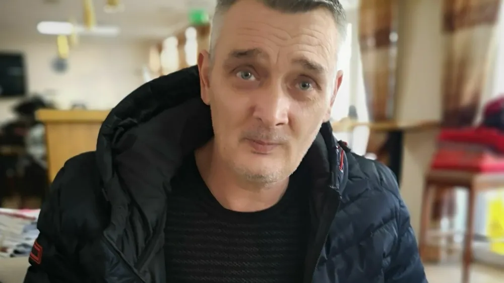 Andraž Žabota, ki je ostal brez noge, prek zavarovalnice toži celjsko bolnišnico za 300 tisočakov.<br><br>