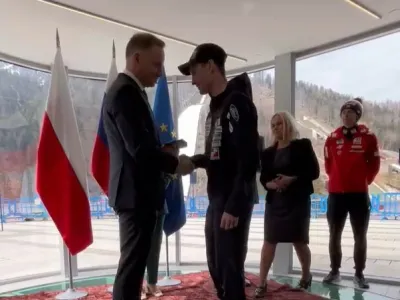 Poljsko odlikovanje za Anžeta laniška.