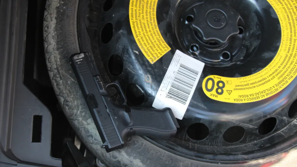 Velenje izsiljevanje pi&scaron;tola