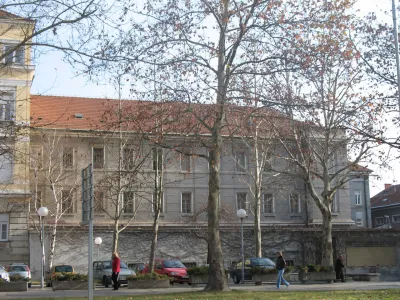 mamila v mariborskem zaporu: Poslopje - Zapori Maribor