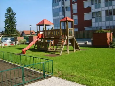 Vrtec Ur&scaron;ka je eden od javnih vrtcev v občini Domžale.&nbsp;