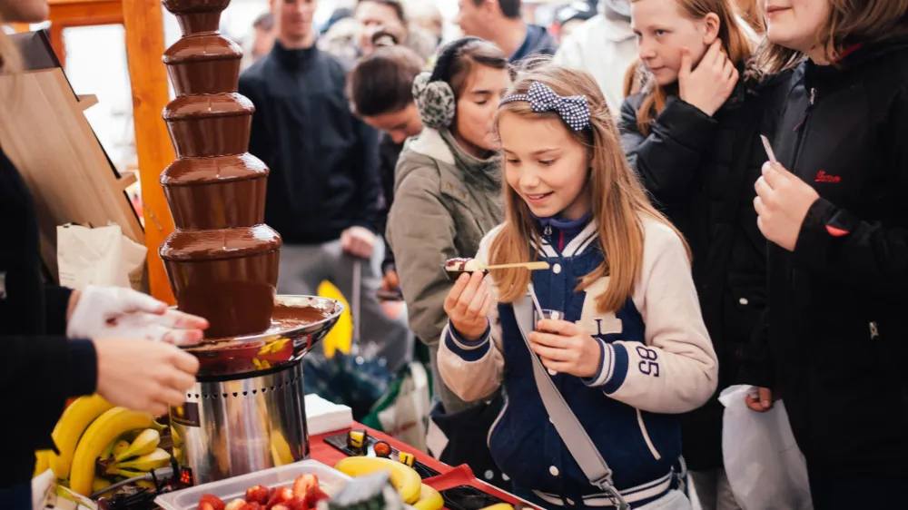 ﻿4. festival ÄŤokolade v Radovljici, 18. 4. 2015