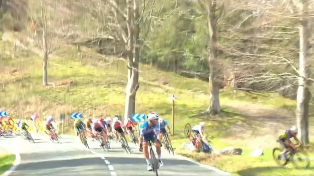 Množični padec na današnji dirki