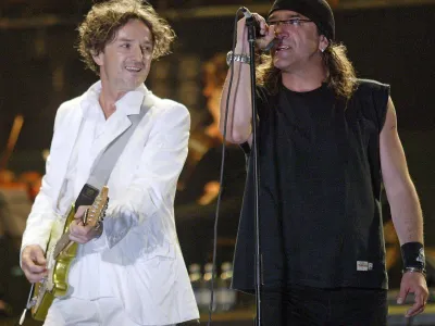 Goran Bregovic, Bijelo Dugme in pevec Mladen Vojicic Tifa, koncert, Beograd, 28. junij REUTERS/Marko Djurica
