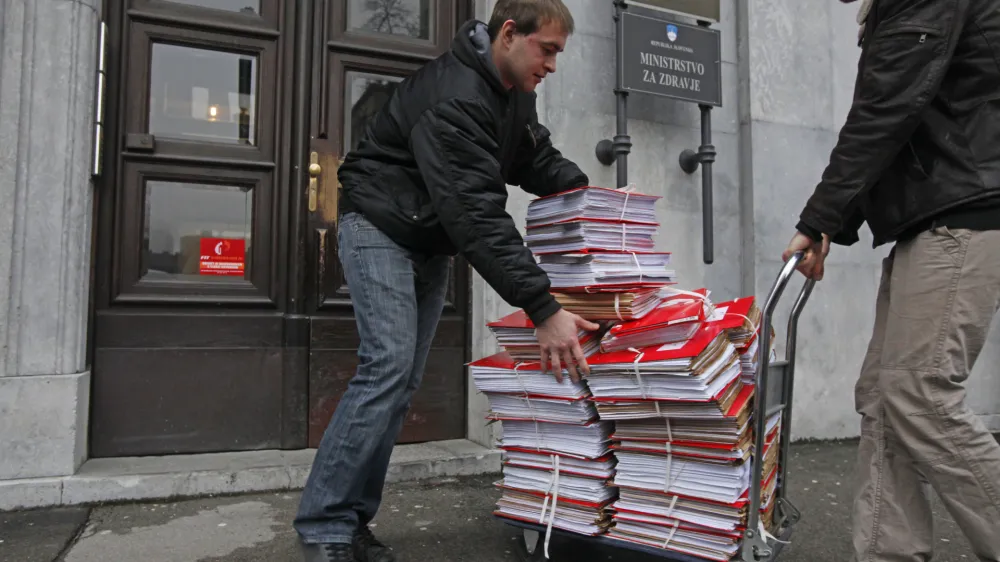 - ilustrativna fpotografija - Ministrstvo za zdravje RS - dokumentacija - arhiv///FOTO: Luka Cjuha