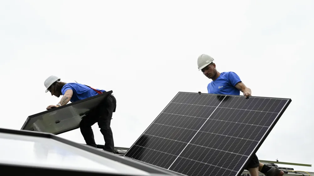 - 19.05.2023 – Vransko - montaža sončne elektrarne, Prekopa 42b //FOTO: Nik Erik Neubauer