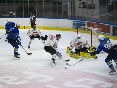 - 10.04.2024 – Prijateljska tekma v hokeju na ledu, Slovenija: Avstrija, Hala Tivoli, Ljubljana.//FOTO: Nik Erik Neubauer 