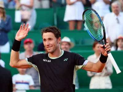 Tennis - ATP Masters 1000 - Monte Carlo Masters - Monte Carlo Country Club, Roquebrune-Cap-Martin, France - April 13, 2024 Norway's Casper Ruud celebrates winning his semi final match against Serbia's Novak Djokovic REUTERS/Denis Balibouse