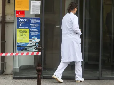 - Onkološki inštitut,- 01.03.2024 – stavka zdravnikov - začeli uveljavljati umiki soglasij zdravnikov za nadurno delo, s čimer Fides zaostruje stavko, ki poteka že sedem tednov. //FOTO: Bojan Velikonja