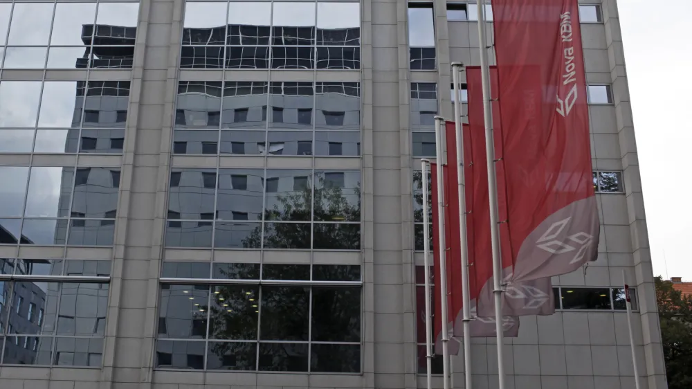 - ilustrativna fotografija - poslovna hiša - Nova KBM (NKBM) - Nova kreditna banka Mribor, Ulica Vita Kraigherja 4,,stavba<br><br><br><br><br><br>//FOTO: Jaka Gasar