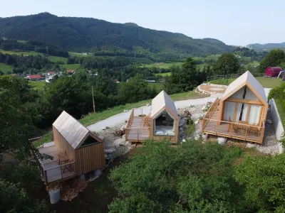 GoLife center s kampom in glampingom je družina Vrankar umestila v naravo Tuhinjske doline. 