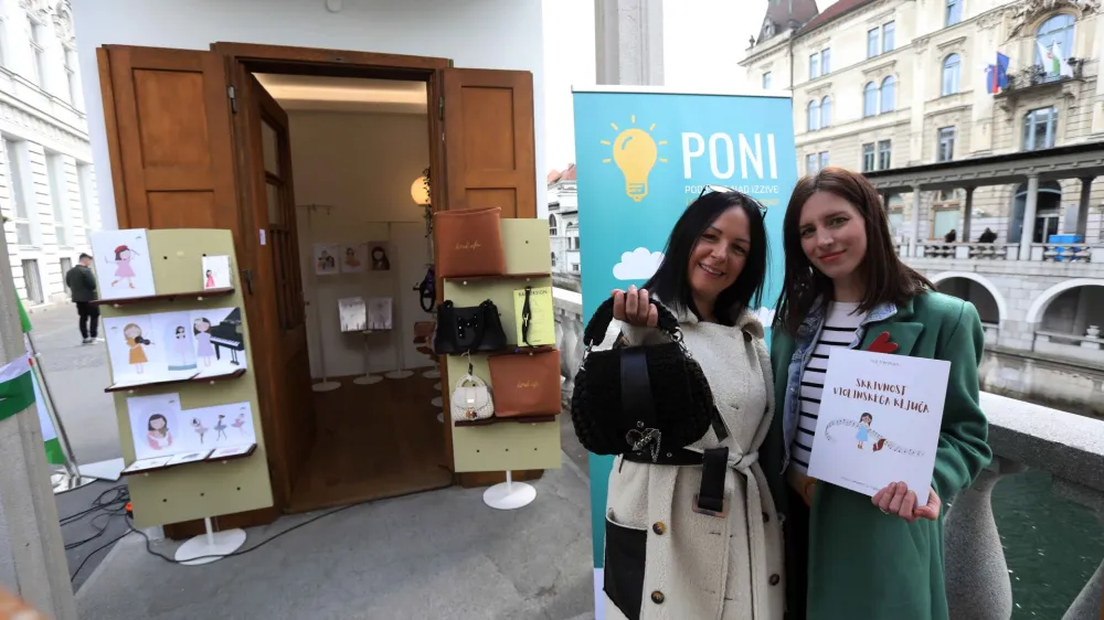 22.04.2024 - otvoritev Plečnikove trafike na Prešernivem trguFoto: Tomaž Skale