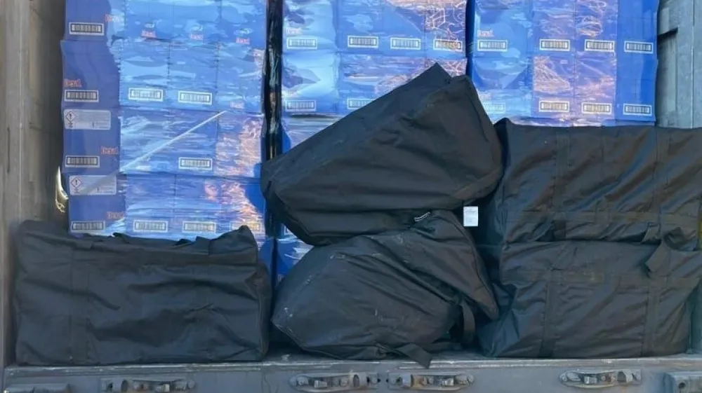 Z enim prevozom naj bi pretihotapili od 50 do 150 kilogramov konoplje, skupno 569 kilogramov. F Policija 