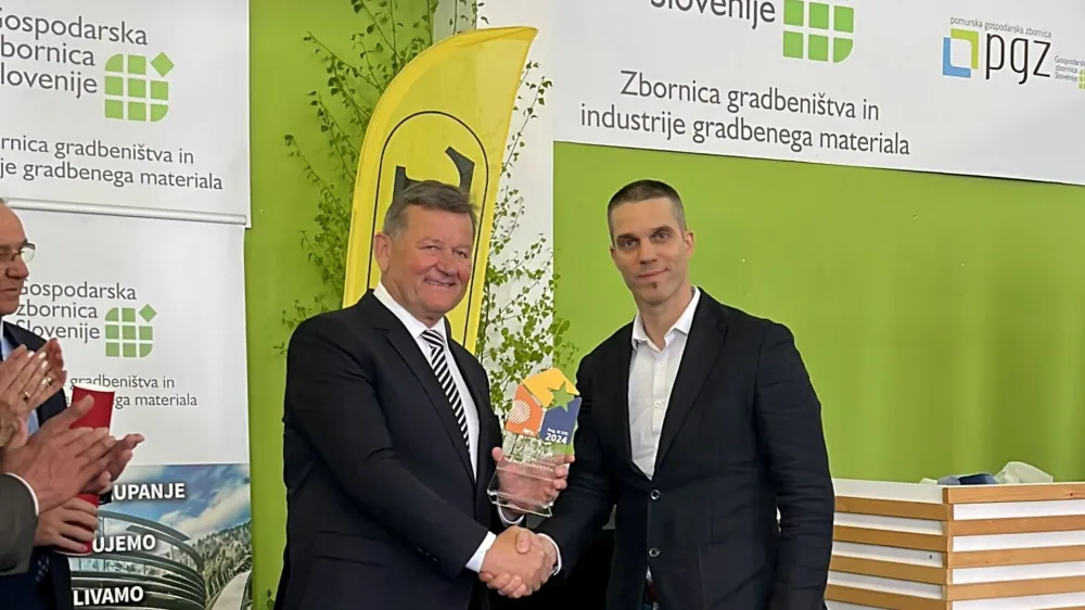 Toplotna črpalka etera se je uvrstila med najboljše izdelke v gradbeništvu. F Kronoterm