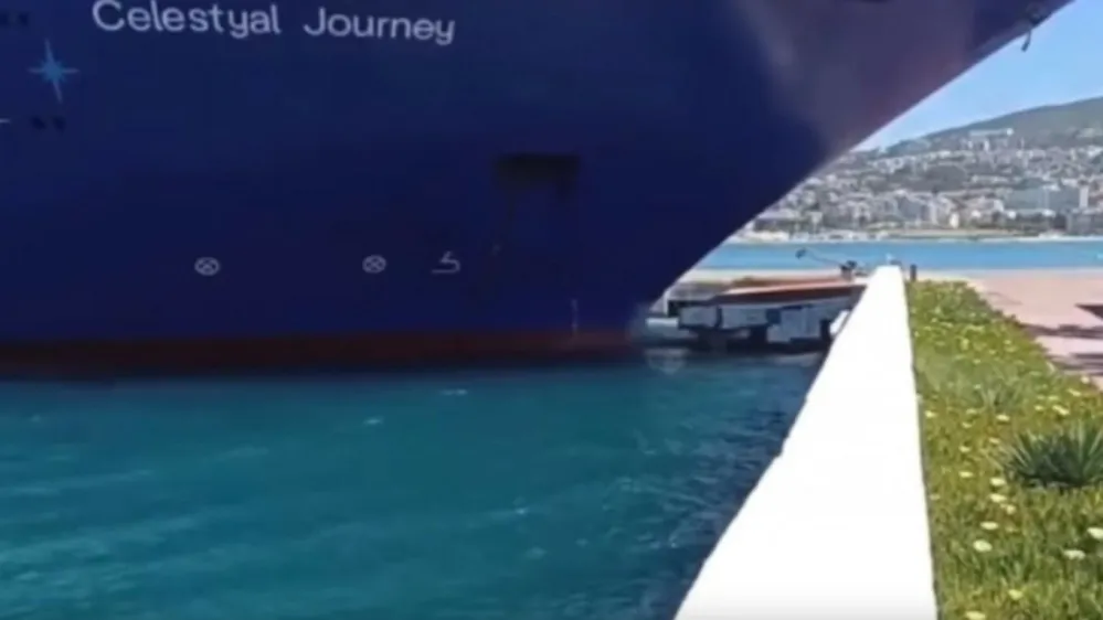 Trenutek, ko je 200-metrska ladja trčila ob pomol.