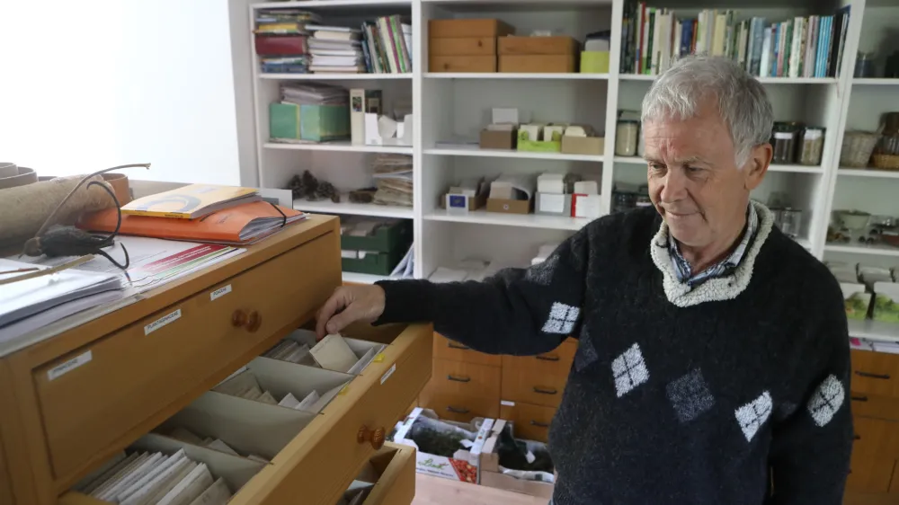 Peticija za ohranitev Botaničnega vrta ima po besedah prvopodpisanega, vodje Botaničnega vrta Jožeta Bavcona, v javnosti velik odziv.  