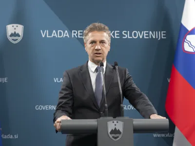 Ljubljana, vlada.Izjava za medije po seji vlade.Predsednik vlade Robert Golob.