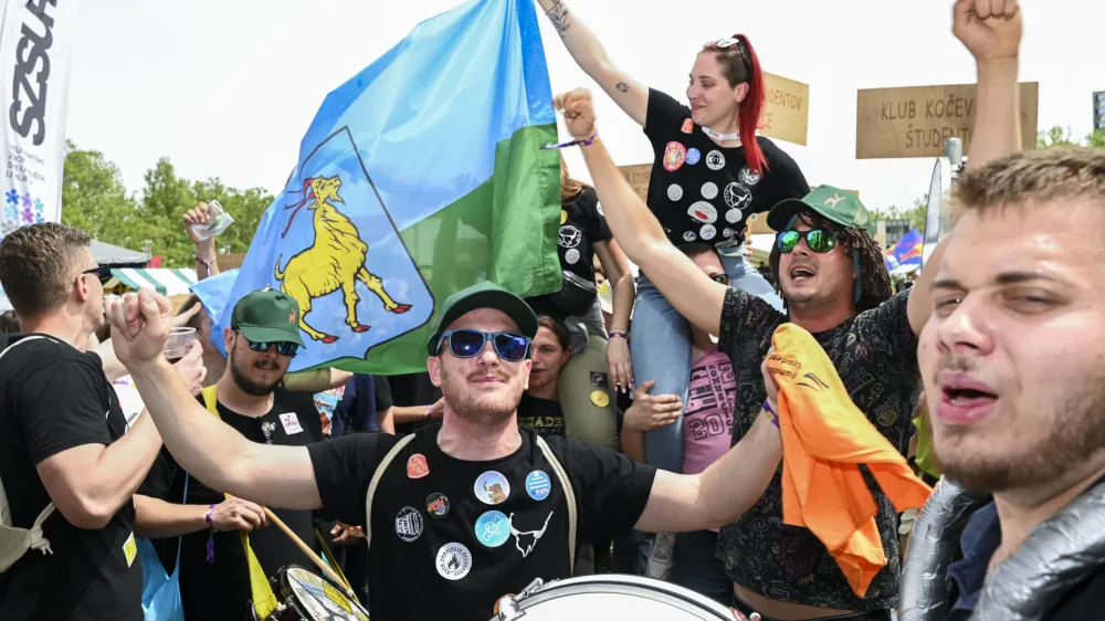 &Scaron;tudentje- 09.05.2024 - &Scaron;kisova tržnica, Kardeljeva plo&scaron;čad. FOTO: Nik Erik Neubauer