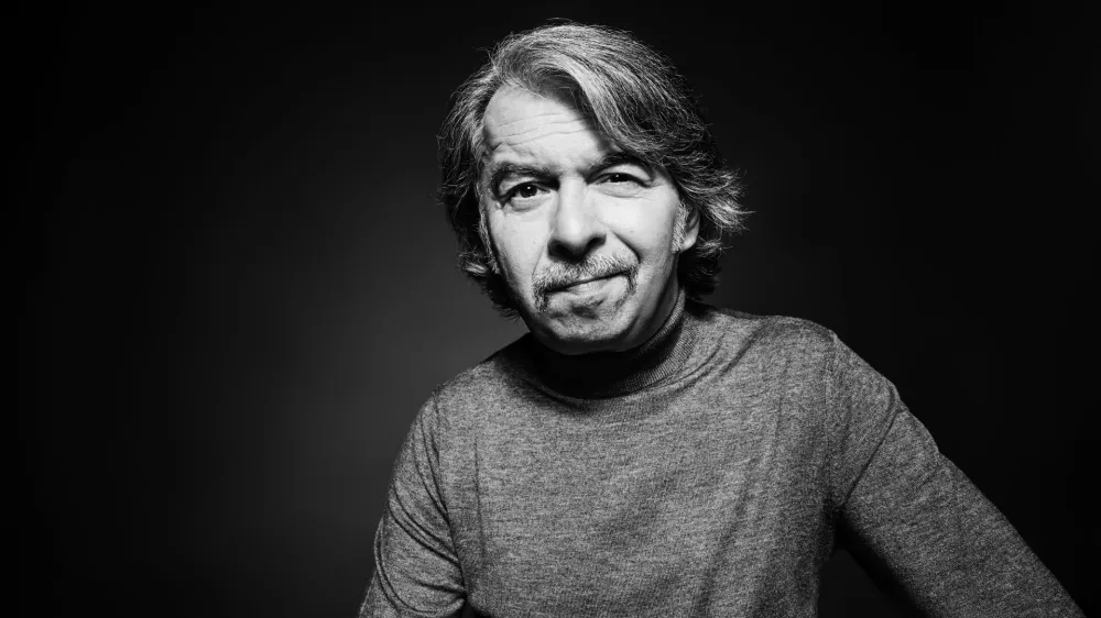 Robert Pešut - Magnifico