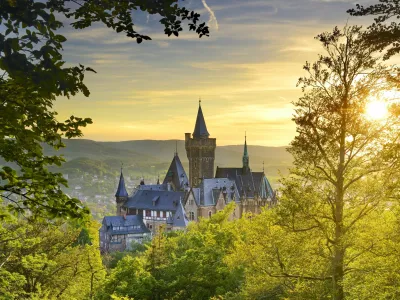 Grad Wernigerode ob sončnem zahodu. 