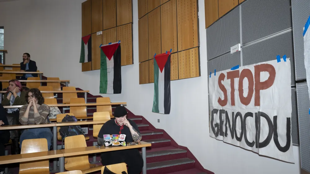 - 08.05.2024 - Protest &scaron;tudentov proti vojni v Palestini in zasedba Fakultete za družbene vede v Ljubljani FDV. FOTO: Nik Erik Neubauer