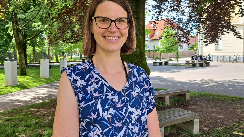 Mojca Čerčepredsednica komisije za etična vpra&scaron;anja pri Dru&scaron;tvu psihologov Slovenije