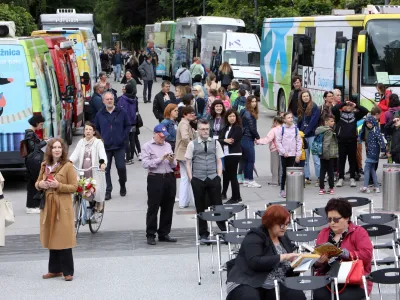 Na Festivalu bibliobusov so se predstavile potujoče knjižnice iz Slovenije, Hrvaške in Madžarske.