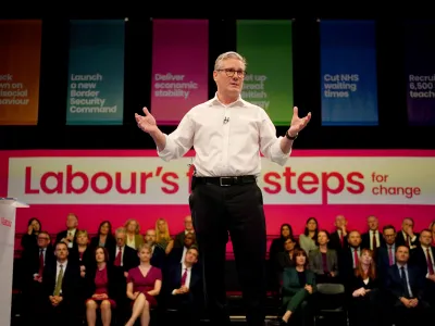 16 May 2024, United Kingdom, Essex: UK Labour Party leader Keir Starmer speaks during his visit to the Backstage Centre in Purfleet for the launch of Labour's doorstep offer to voters ahead of the general election. Photo: Victoria Jones/PA Wire/dpa