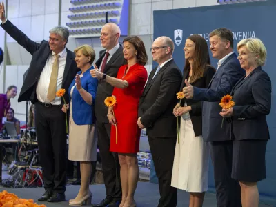 Na zadnjih evropskih volitvah 2019 je bilo izglasovanih osem slovenskih evropskih poslancev: Milan Zver (SDS), Ljudmila Novak (NSi), Milan Brglez (SD), Tanja Fajon (SD), Klemen Grošelj (LMŠ), Irena Joveva (LMŠ), Franc Bogovič (SLS) in Romana Tomc (SDS).