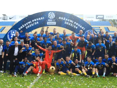 Nogometaši Celja so bili na prvem mestu skoraj vso sezono in so se zasluženo veselili naslova državnih prvakov. 